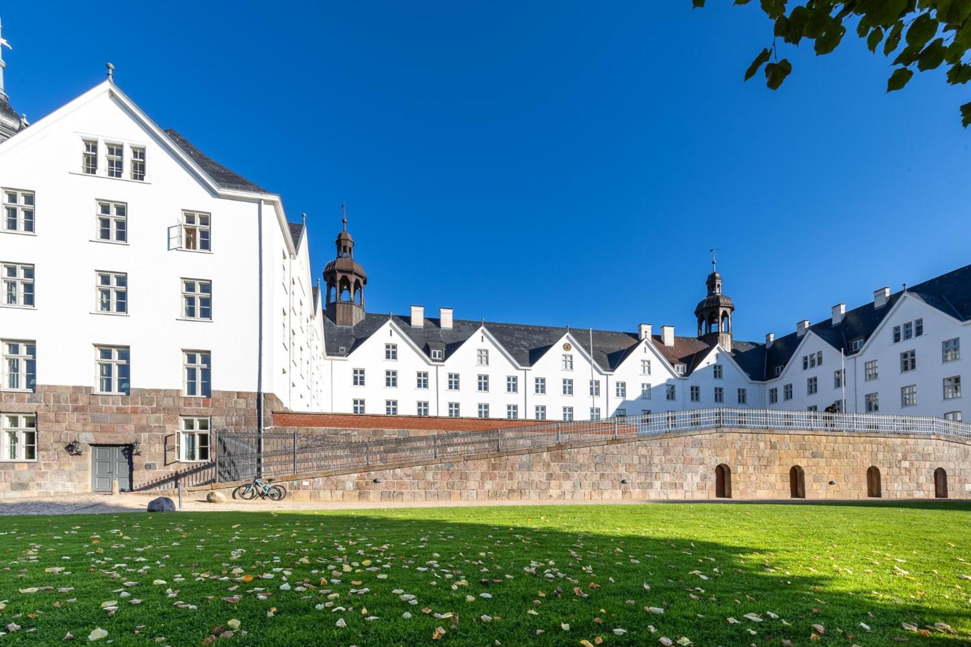 Mooi: Fantastisches Apartment Mit Seeblick Und Stil, Netflix Plön Zewnętrze zdjęcie